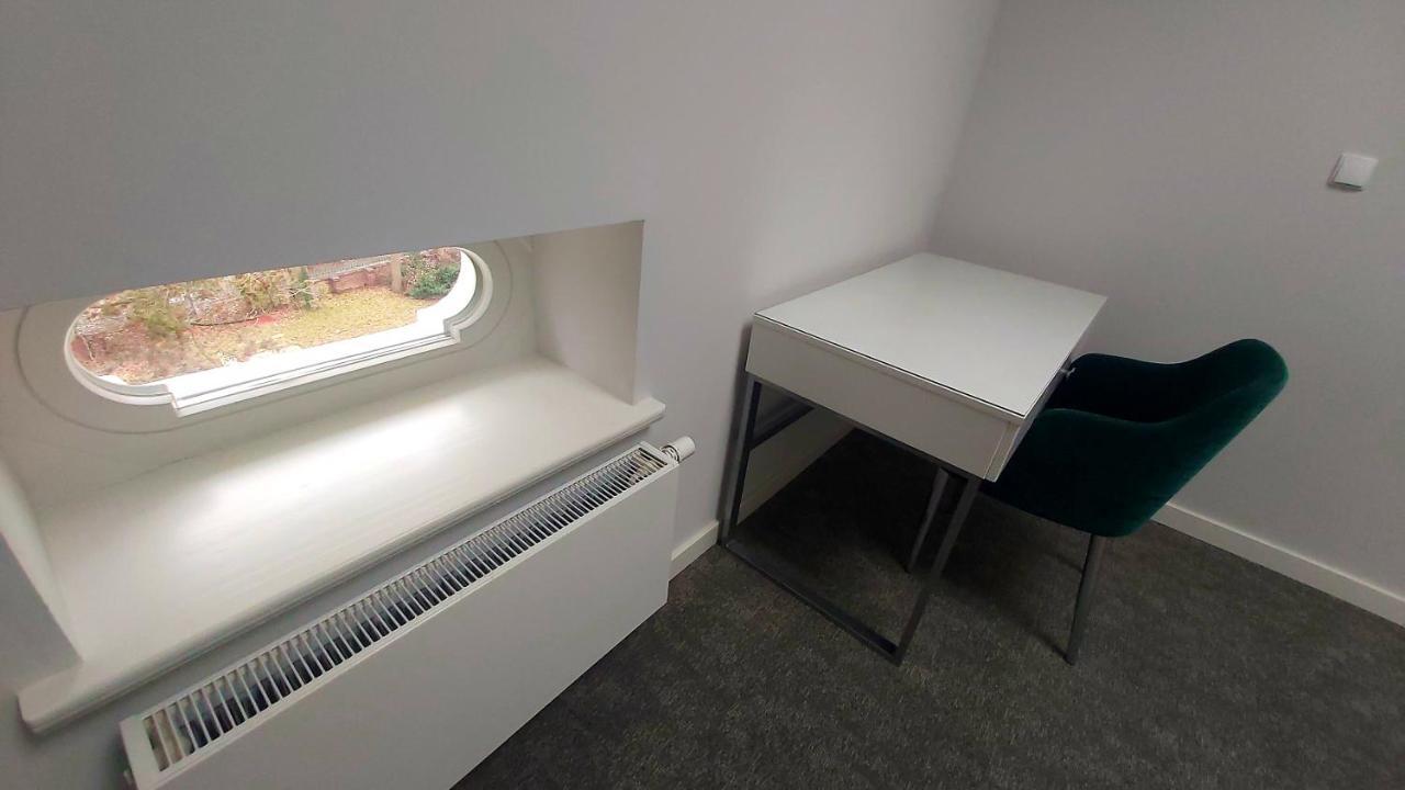 ヴロツワフ Stara Bibliotekaアパートホテル エクステリア 写真